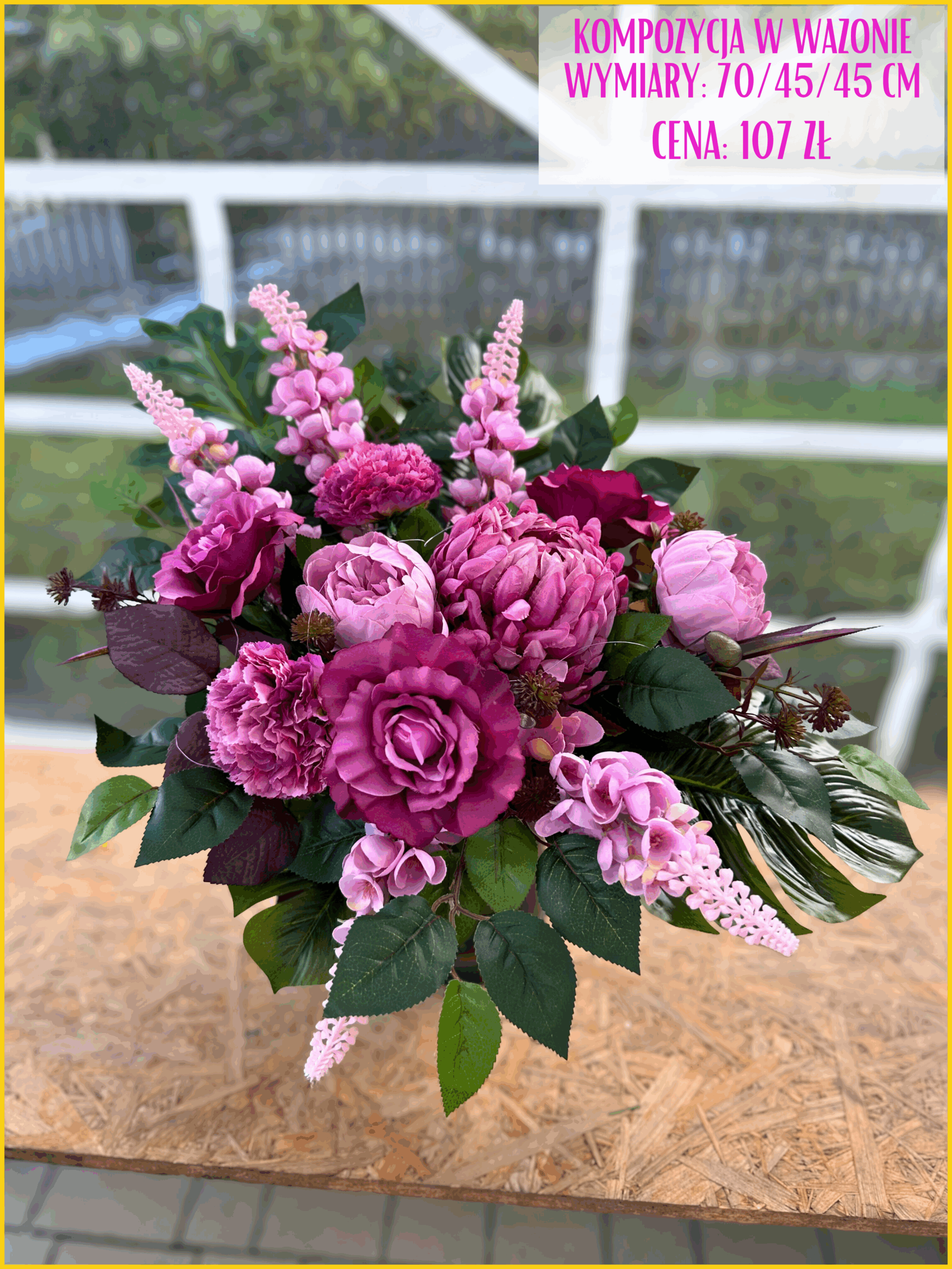 Stroiki na Wszystkich Świętych z kwiatów sztucznych najwyższej jakości.